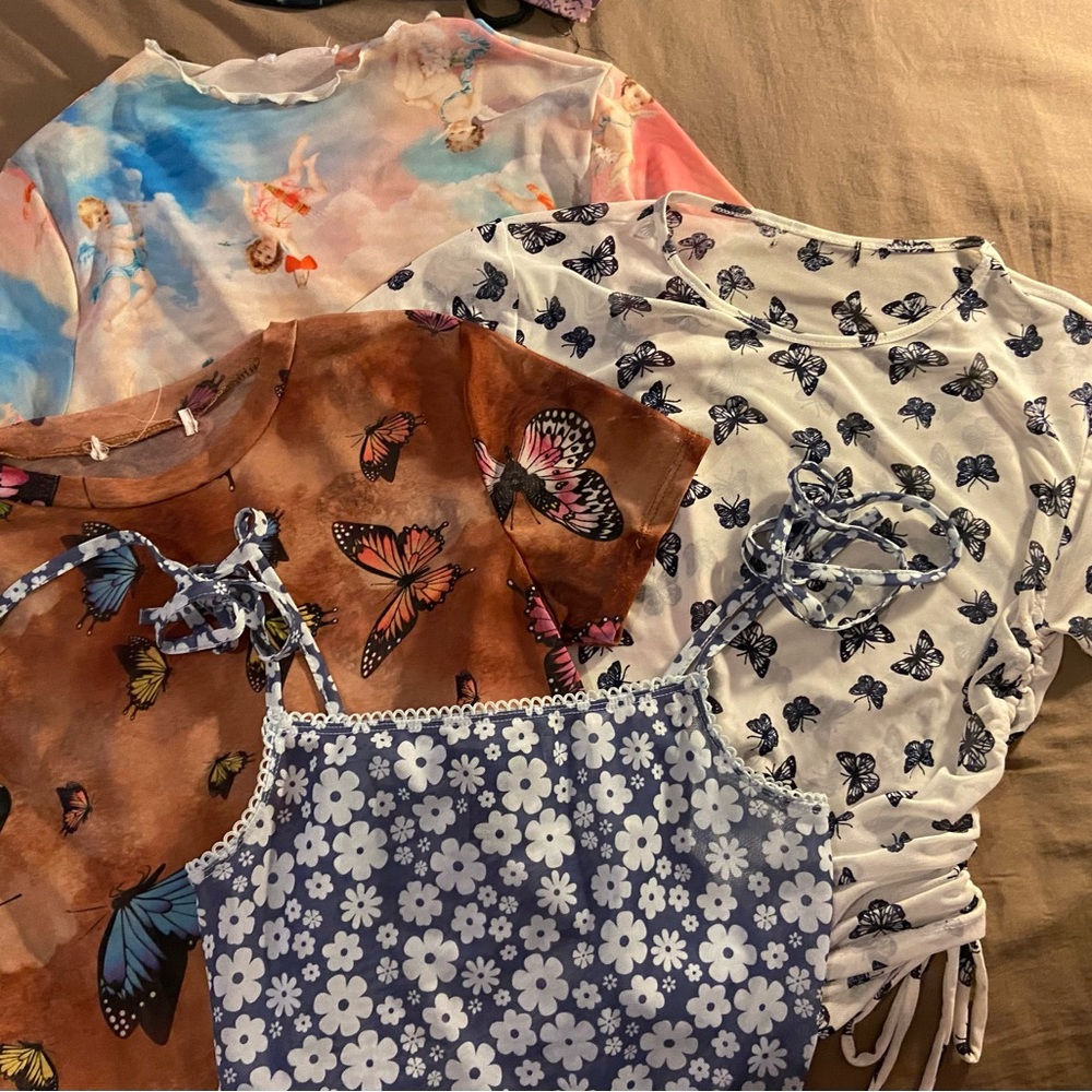 4 Set of Tops